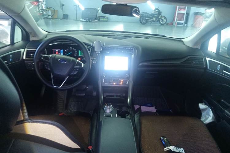 Ford Mondeo New Energy 2020 car image #13