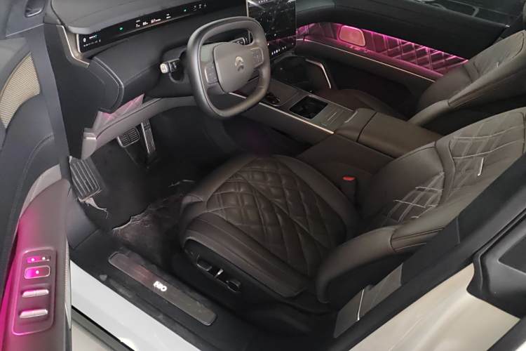 NIO ET9 2024 imagem de carro #13