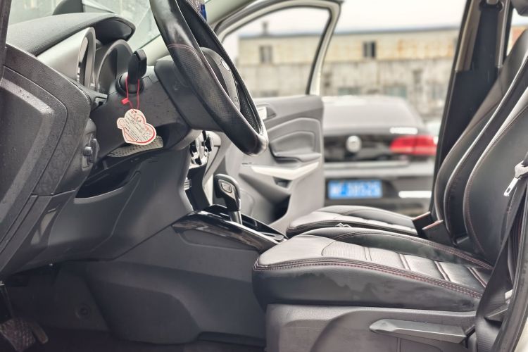 Ford EcoSport 2016 изображение автомобиля #13