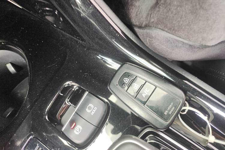 Toyota Izoa E 2020 #13 Toyota Izoa E 2020 imagen de coche #13