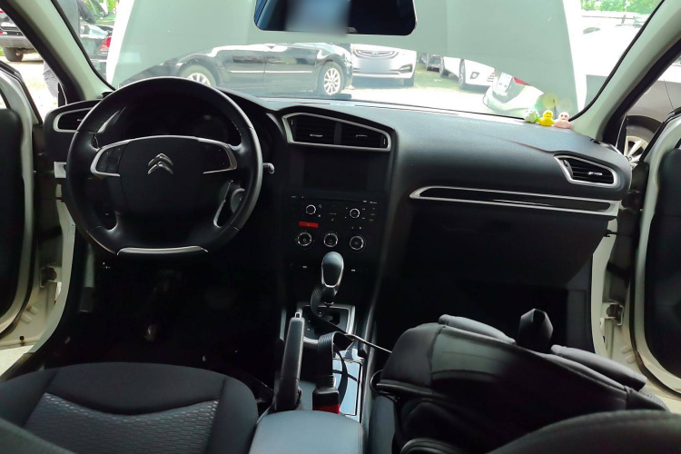 Citroen C4L 2015 car image #13