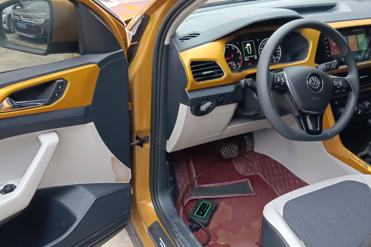 Volkswagen T-Cross 2020 car image #13