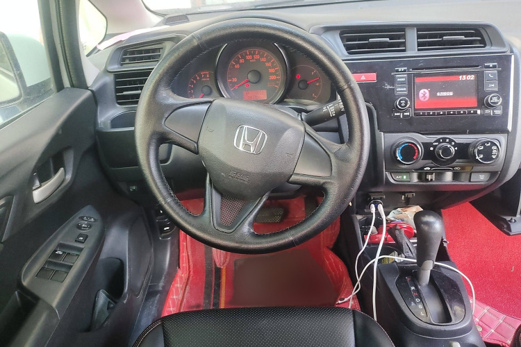 Honda Fit (Imported) 2015 image de voiture #13