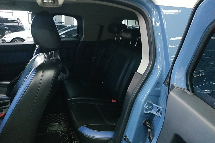 Toyota FJ Cruiser 2018 car image #13