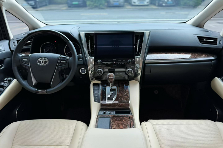 丰田 埃尔法 2022 汽车图片 #13