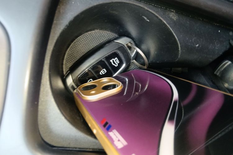 Hyundai Lafesta 2018 #13 Hyundai Lafesta 2018 car image #13