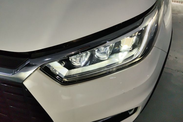 BYD Yuan New Energy 2020 #13 BYD Yuan New Energy 2020 صورة سيارة #13