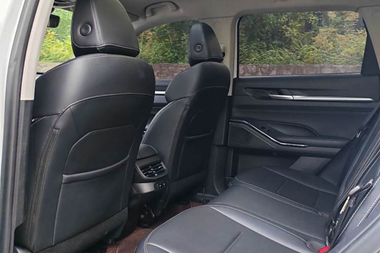 Haval H6 2022 #13 Haval H6 2022 car image #13