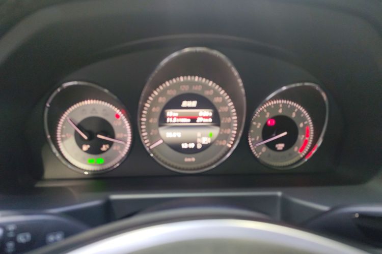 Mercedes-Benz GLK Class 2014 car image #13