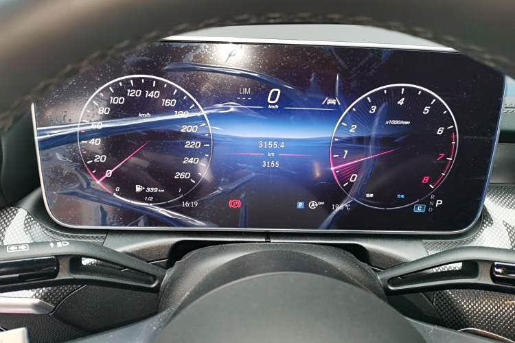 Mercedes-Benz CLE Class 2025 car image #13