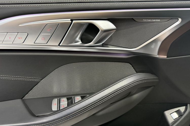 BMW M8 2021 #13 BMW M8 2021 car image #13