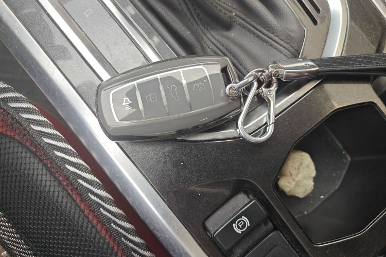 Haval H4 2018 car image #13