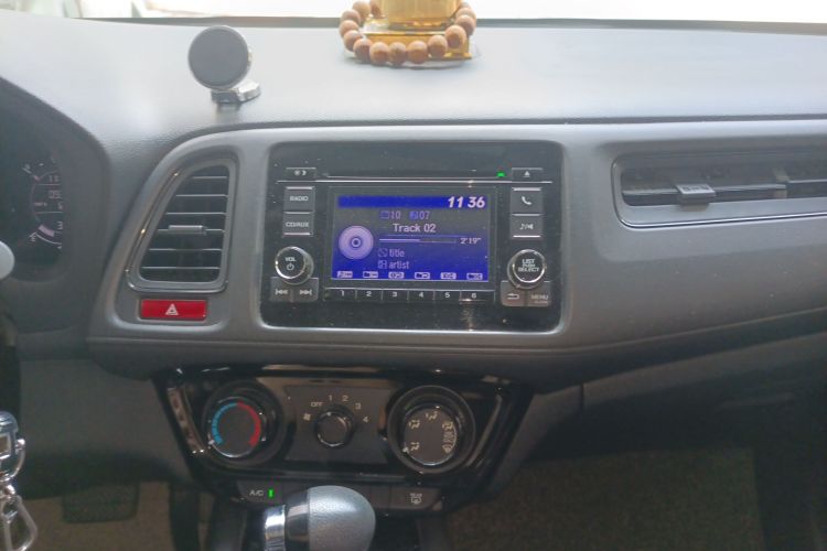 Honda VEZEL 2016 صورة سيارة #13