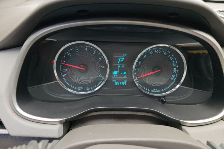 Chevrolet Lova 2016 immagine di auto #13