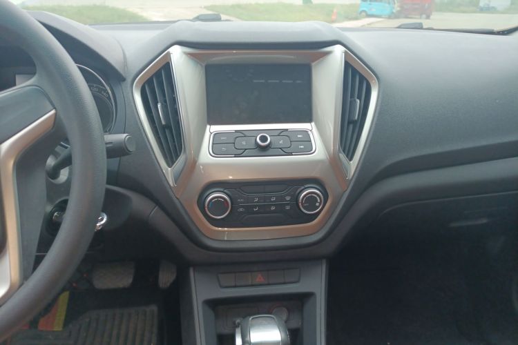 MG GT 2017 #13 MG GT 2017 car image #13