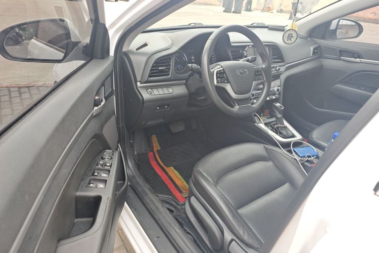 Hyundai Elantra AD PHEV 2021 car image #13