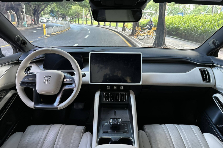 BYD SongL EV 2024 car image #13