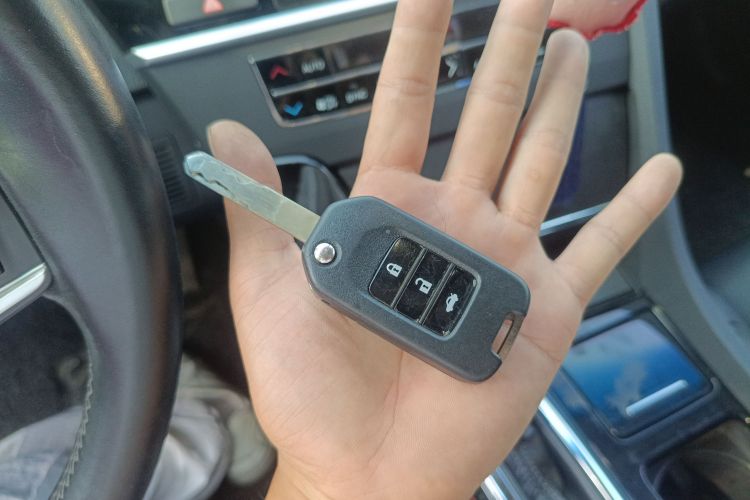 Honda Spirior 2016 car image #13