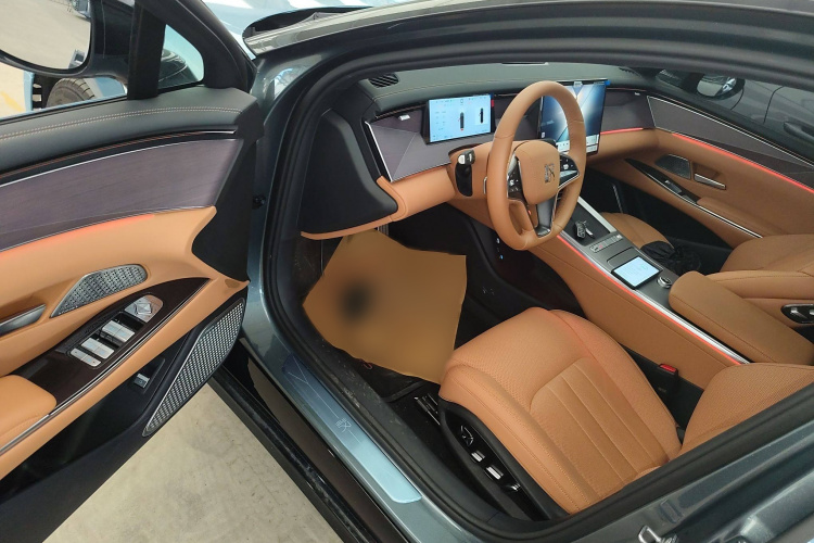 BYD HanL 2025 car image #13
