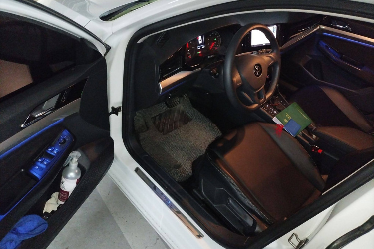 Volkswagen Bora Pure Electric 2021 صورة سيارة #13