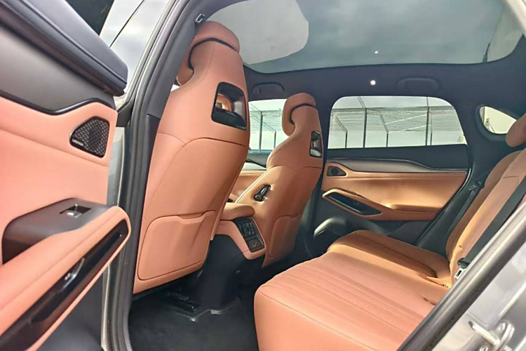 BYD SongL EV 2024 car image #13