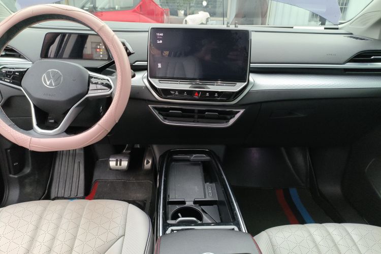 Volkswagen ID.6 X 2021 car image #13