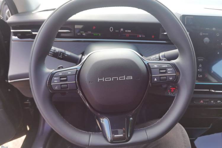 Honda e:NP2 2025 #13 Honda e:NP2 2025 car image #13