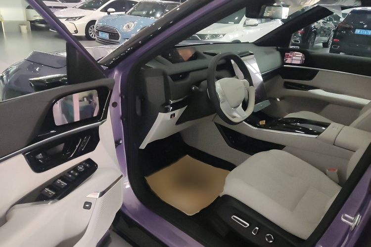 Honda P7 2025 car image #13