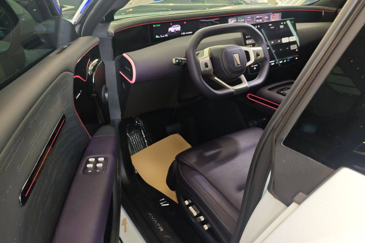 Avatr 07 2025 car image #13