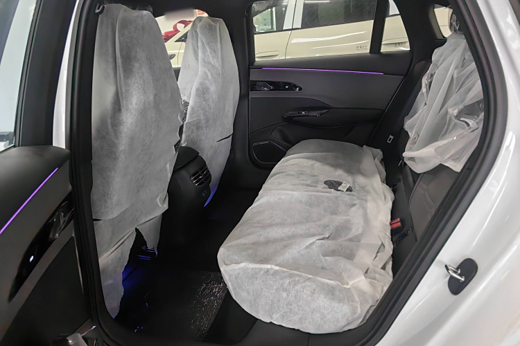 HongQi EH7 car image #13