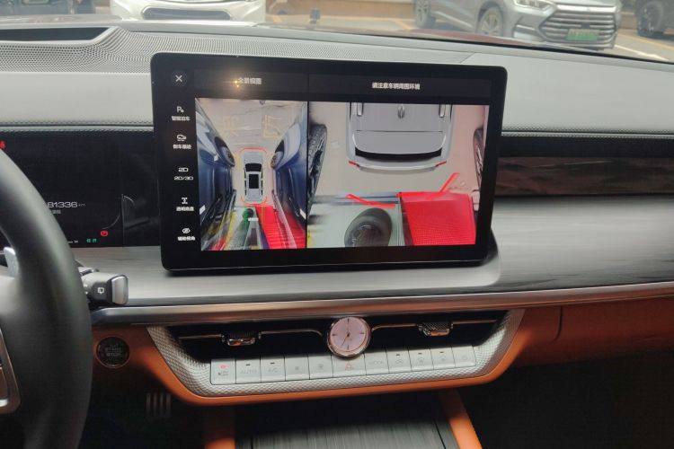 Tank 500 2022 صورة سيارة #13