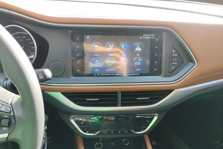 众泰 众泰T300 2018 汽车图片 #13