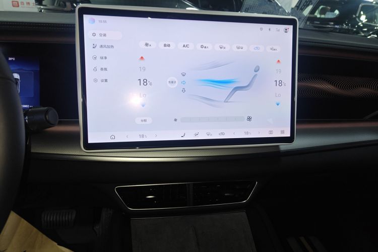 BYD Sea Lion 07 EV 2024 صورة سيارة #13