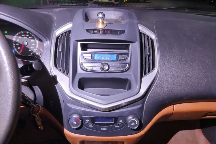 GEELY KingKong 2017 #13 GEELY KingKong 2017 car image #13