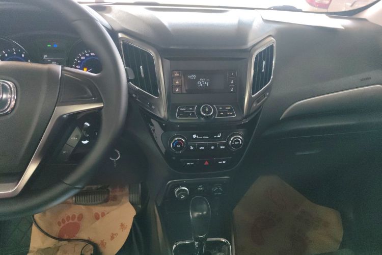 Changan CS15 EV 2017 car image #13