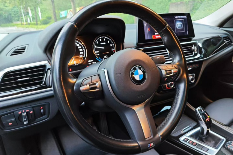 BMW 1 Series M 2023 #13 BMW 1 Series M 2023 immagine di auto #13