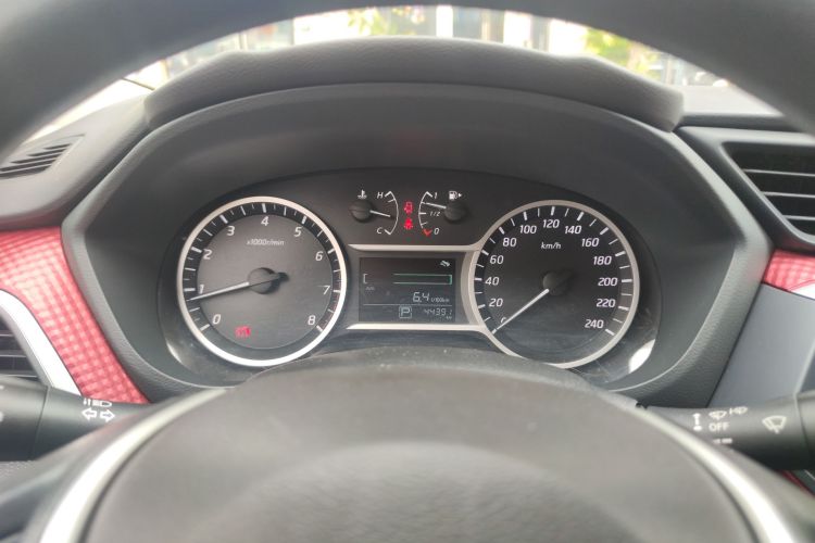 日产 蓝鸟经典 2018 汽车图片 #13