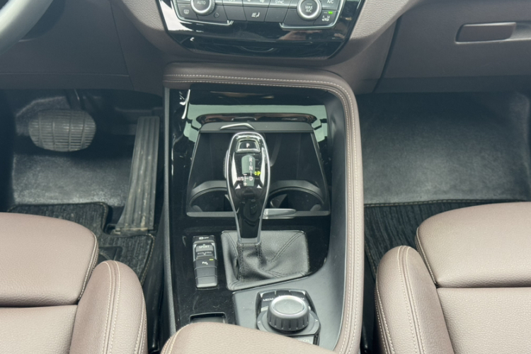 BMW X2 2020 car image #13