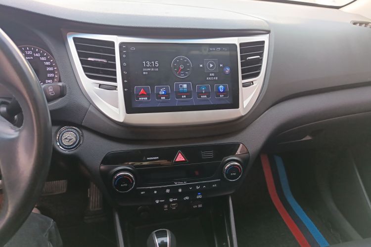 Hyundai Tucson (Imported) 2018 immagine di auto #13