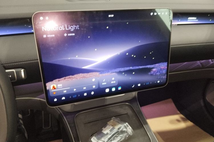 蔚来 蔚来ET9 2025 汽车图片 #13