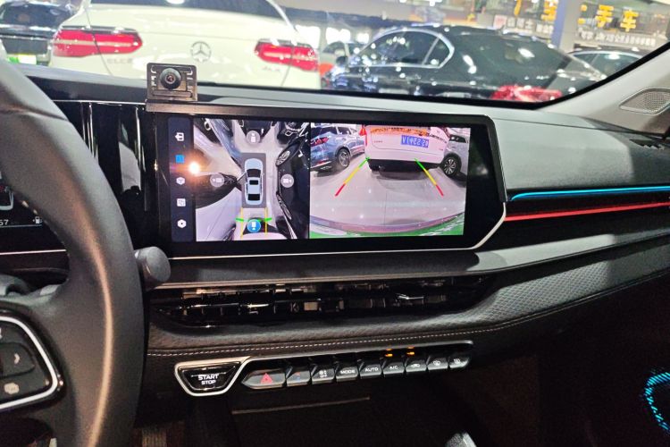 GEELY Binray 2025 car image #13