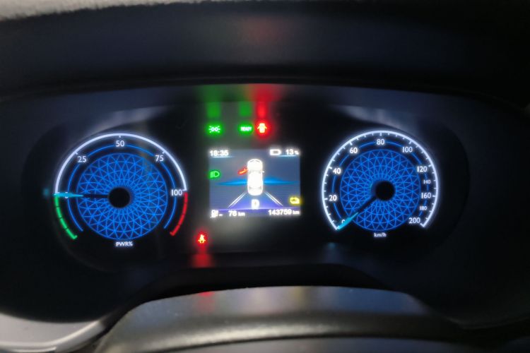 HongQi E-QM5 2023 #13 HongQi E-QM5 2023 car image #13