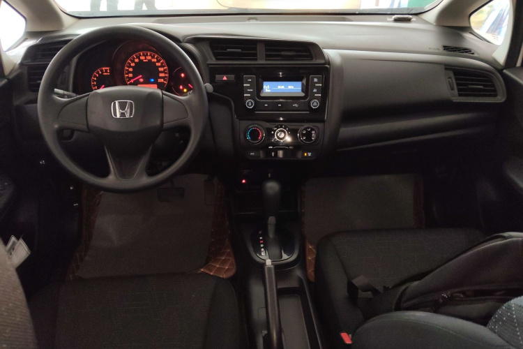 Honda Fit (Imported) 2018 car image #13