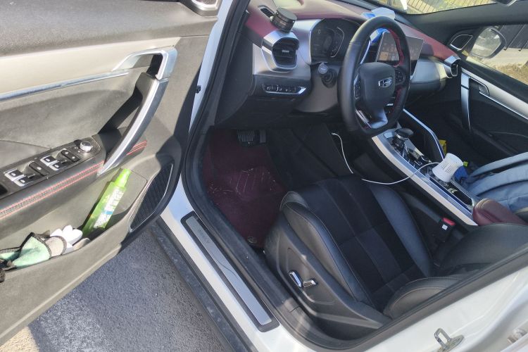 GEELY Coolray New Energy 2021 car image #13