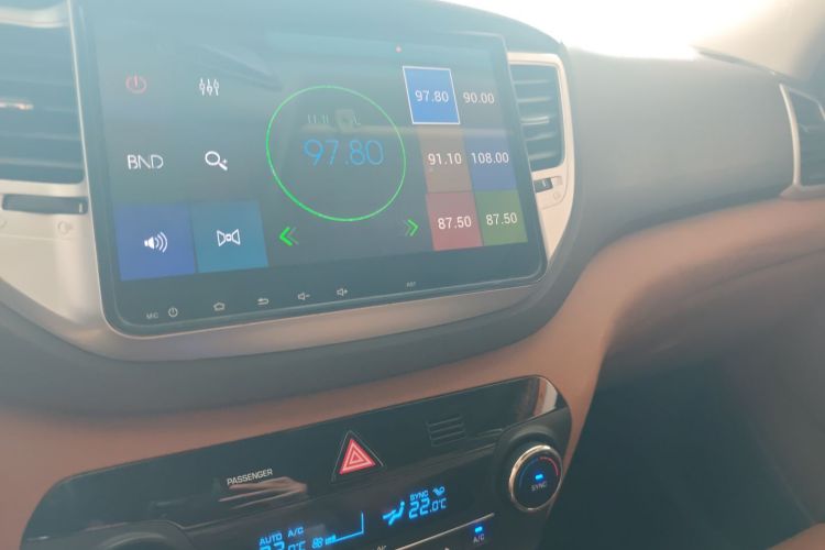 Hyundai Tucson (Imported) 2017 car image #13