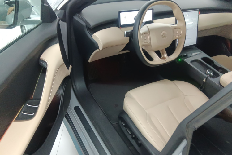 NIO ET5T 2023 car image #13