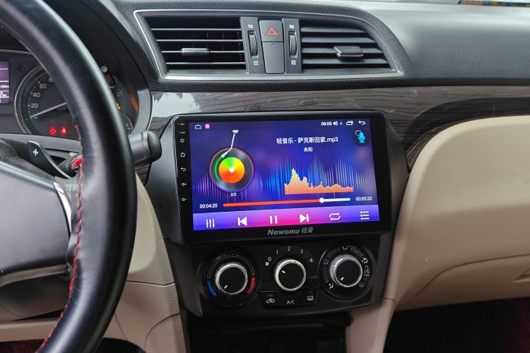 Suzuki Ciaz 2016 изображение автомобиля #13