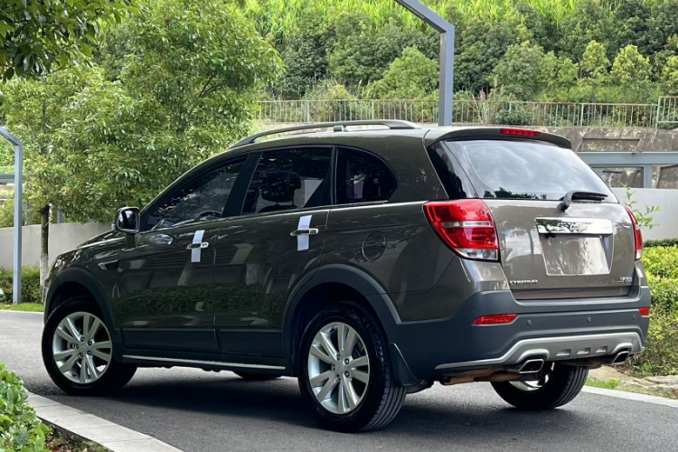 Chevrolet Captiva 2017 #13 Chevrolet Captiva 2017 car image #13