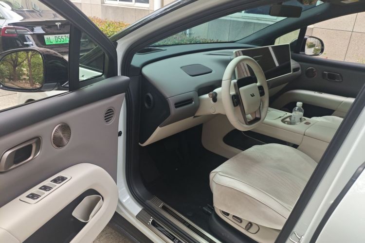 理想汽车 理想i6 2025 汽车图片 #13