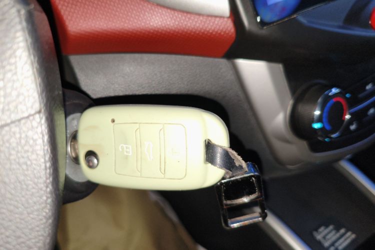 Changan BenBen 2016 car image #13